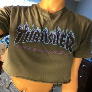 Cropped thrasher top ✨